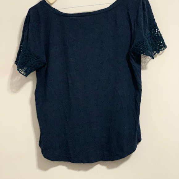 ONLY Lace Top in Navy Blue colour in Viscose - Picture 2 of 4